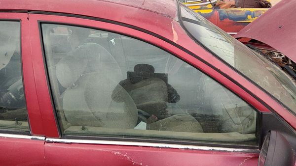 1997-2002 Ford Escort Passenger Right Front Side Window Door Glass Oem — photo 2