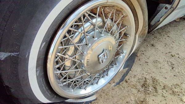 1980 1981 1982 1983 1984 Deville Sedan Hub Cap Wheel Cover Oem #4 01622897 — photo 2