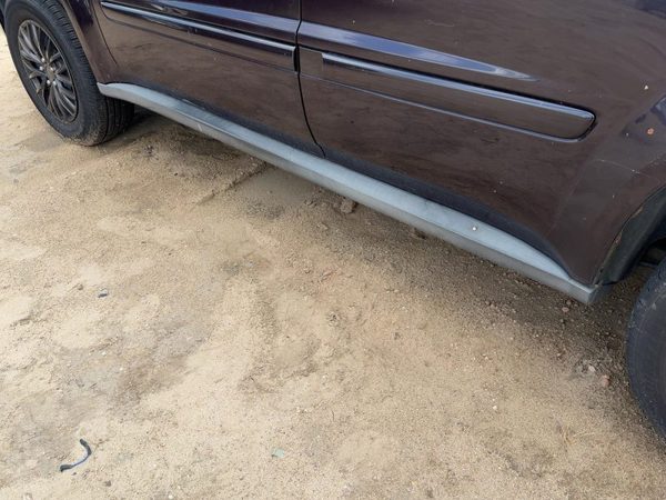2006-2009 Chevy Equinox Driver Left Lower Rocker Panel Moulding Side Skirt Oem — photo 1