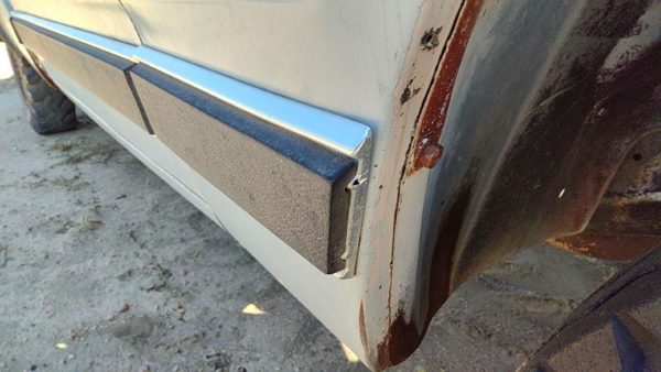 1981-1993 Dodge D350 Passenger Right Moulding From Fender Oem Trim Strip — photo 4