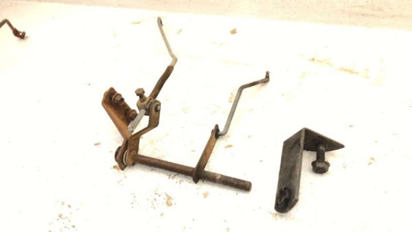 1989 Dodge Ram Misc. Trans. Part D100 Transmission Shift Linkage Lever Set OEM — photo 6