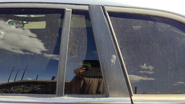 04-08 Pacifica Driver Left Rear Vent Window Back Door Glass With Frame Oem — photo 3