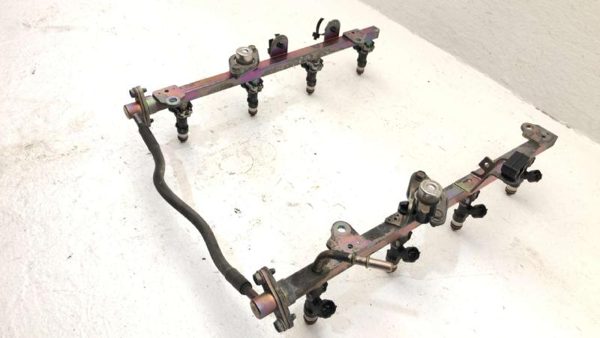 2004-15 Nissan Titan Complete Fuel Rail With Injectors Set Loaded Oem 166007s00a — photo 3