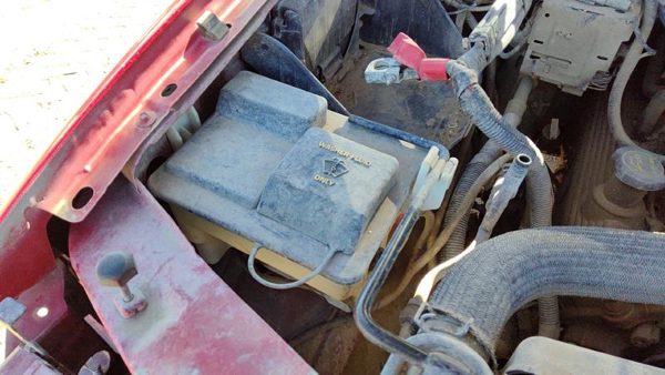 1998-2008 Ford F150 Windshield Washer Fluid Reservoir With Pump Oem Wiper Tank — photo 2