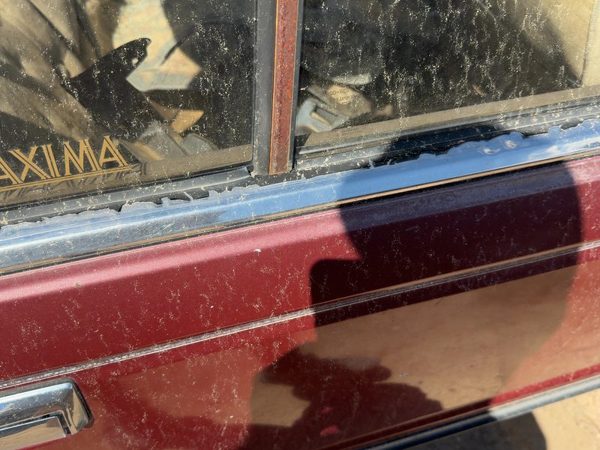 85-88 Nissan Maxima Passenger Right Rear Moulding From Door Oem Back 4Dr Sedan — photo 3