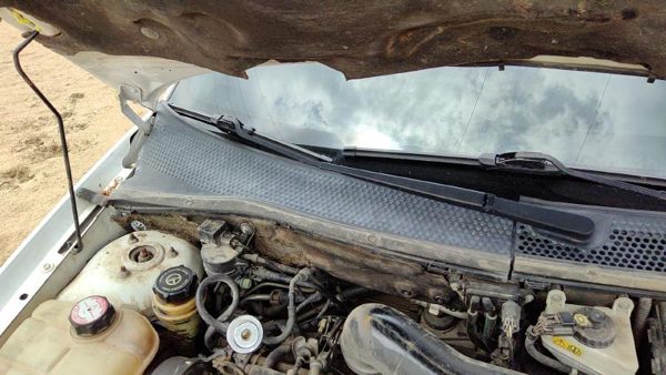 2000 Focus Station Wagon Windshield Wiper Cowl Vent Trim Panel Oem Cover — photo 5