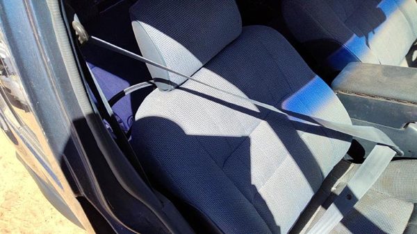 95 Nissan Pathfinder Passenger Right Front Seat Belt Retractor Oem Shoulder Blue — photo 3