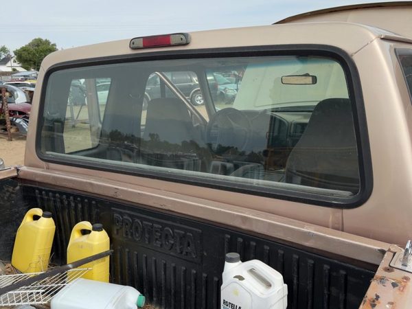 1980-1997 Ford F250 Back Glass Rear Window Oem Eotz1042006G — photo 1