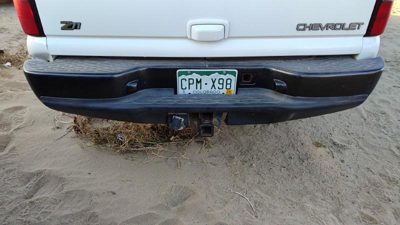 2000-2006 Chevy Suburban Rear Back Bumper Oem Step With Brackets 19121287