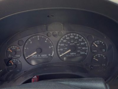 01-05 Chevy S10 Blazer Speedometer Cluster Instrument Gauges Panel 4.3L 15105618