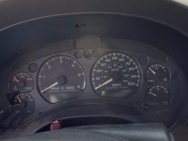 01-05 Chevy S10 Blazer Speedometer Cluster Instrument Gauges Panel 4.3L 15105618 — photo 1