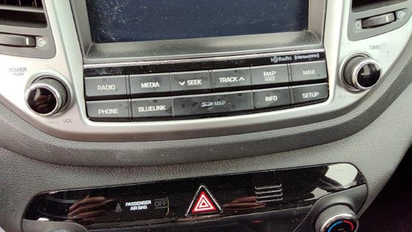 2016 Hyundai Tucson Audio & Visual Equip.(radio) — photo 2