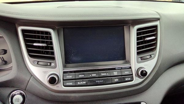 2016 Hyundai Tucson Audio & Visual Equip.(radio) — photo 8