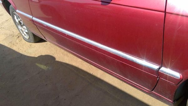 95-02 Eldorado Passenger Right Front Moulding From Door Trim Strip Crimson 86U — photo 3