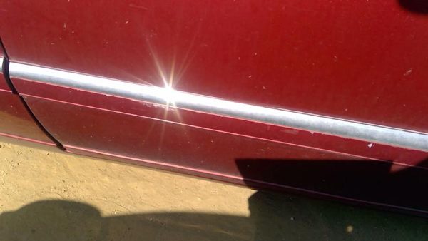 95-02 Eldorado Passenger Right Front Moulding From Door Trim Strip Crimson 86U — photo 9
