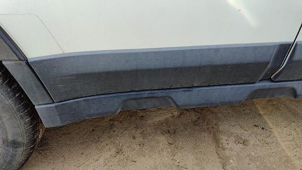 10-14 Legacy Outback Passenger Right Rear Lower Moulding From Door Back Trim — photo 1