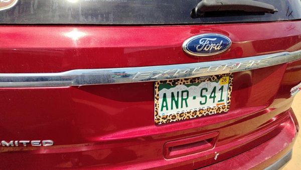 13-15 Ford Explorer Chrome Trim Strip From Back Hatch Oem — photo 3