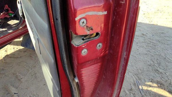 1995-1997 Nissan Hardbody Passenger Right Front Door Latch With Rods/Cables Oem — photo 2