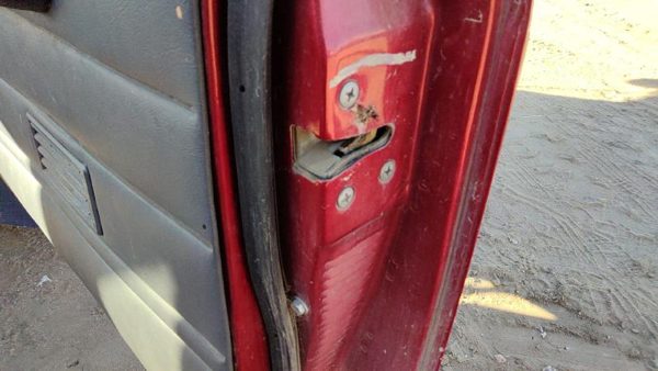 1995-1997 Nissan Hardbody Passenger Right Front Door Latch With Rods/Cables Oem — photo 4
