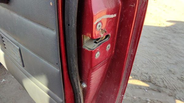 1995-1997 Nissan Hardbody Passenger Right Front Door Latch With Rods/Cables Oem — photo 5