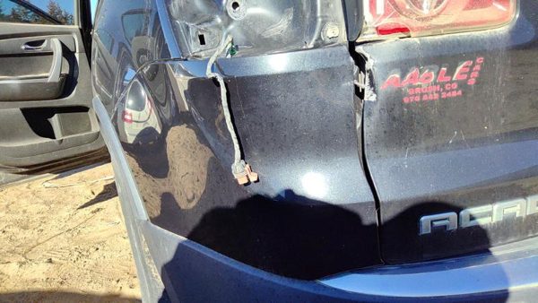 2007-2012 Gmc Acadia Driver Left Rear Bumper Corner End Cap 58U Carbon Black — photo 3