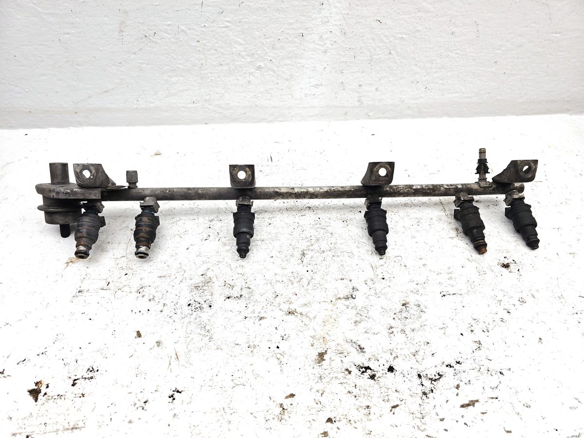 1987-1990 Jeep Cherokee Complete Fuel Rail With Injectors Set Loaded Oem 4.0L