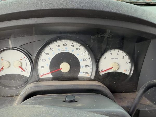 2006 Dodge Dakota Speedometer Cluster Instrument Gauges Panel Oem Dash — photo 2