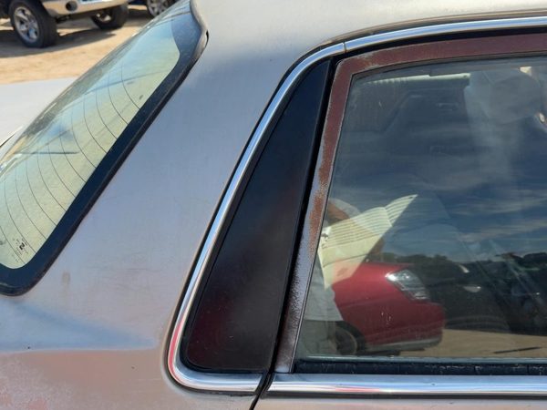 1993-1996 Buick Century Passenger Right Rear Moulding On Quarter Panel Oem — photo 3