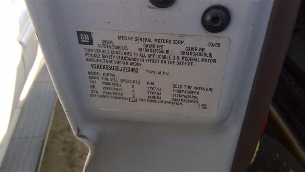 2005 GMC Yukon — vehicle photo 4