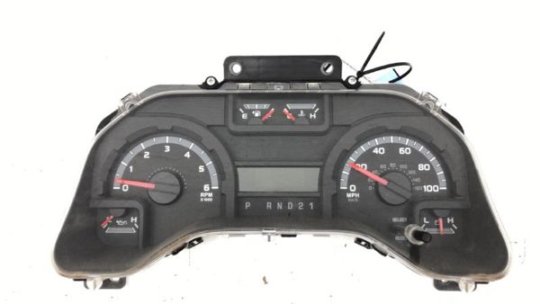 2011 Ford Van E350 Speedometer Cluster Instrument Gauges Panel Oem Dash — photo 1