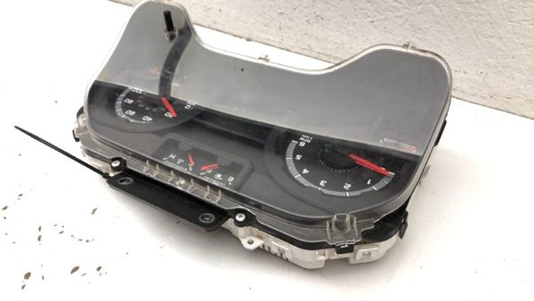 2011 Ford Van E350 Speedometer Cluster Instrument Gauges Panel Oem Dash — photo 8