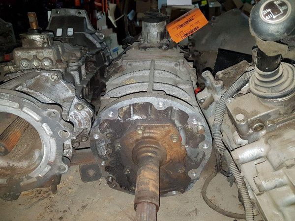 1996 Dodge Dakota Transmission Assy. Manual 4WD 6-239 Fits 94-96 242326 — photo 3