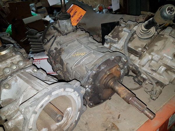 1996 Dodge Dakota Transmission Assy. Manual 4WD 6-239 Fits 94-96 242326 — photo 1