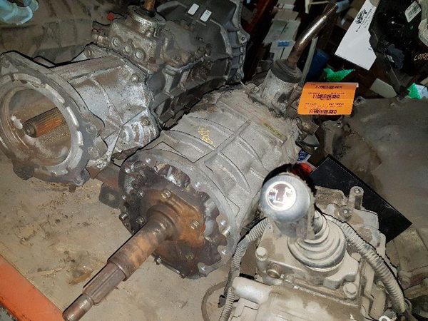 1996 Dodge Dakota Transmission Assy. Manual 4WD 6-239 Fits 94-96 242326 — photo 2