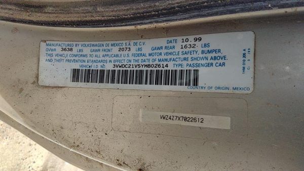 2000 Volkswagen Golf — vehicle photo 4