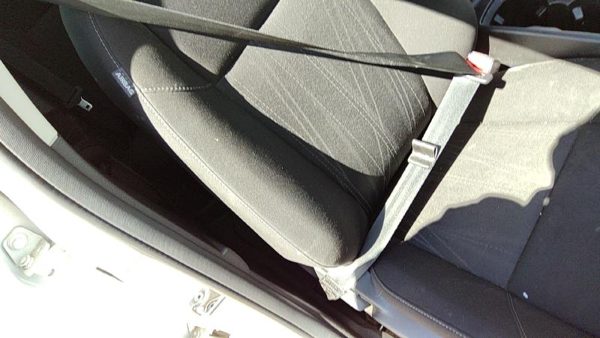13-18 Ford Focus Passenger Right Front Seat Belt Retractor Oem Shoulder Black Yw — photo 1