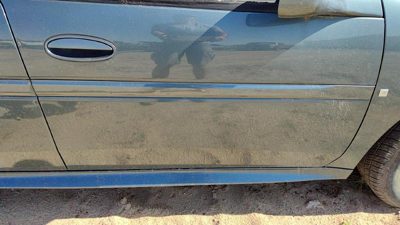 04-08 Grand Prix Passenger Right Front Moulding From Door Trim Stealth Gray 46U