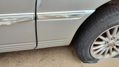 96-00 Chrysler Town & Country Driver Left Rear Moulding On Quarter Panel Silver