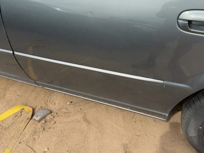 98-04 Seville Driver Left Rear Moulding From Door Back Side Molding Sedan Sts Th