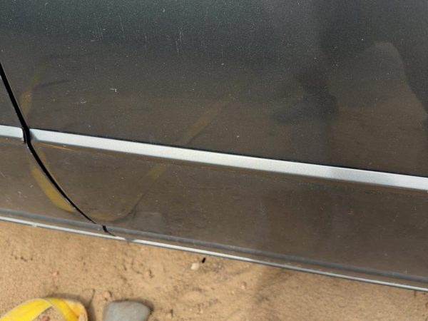 98-04 Seville Driver Left Rear Moulding From Door Back Side Molding Sedan Sts Th — photo 5