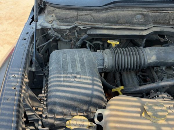 02-24 Ram 1500 Complete Air Intake Cleaner Filter Box Housing With Tube Oem 5.9L — photo 2