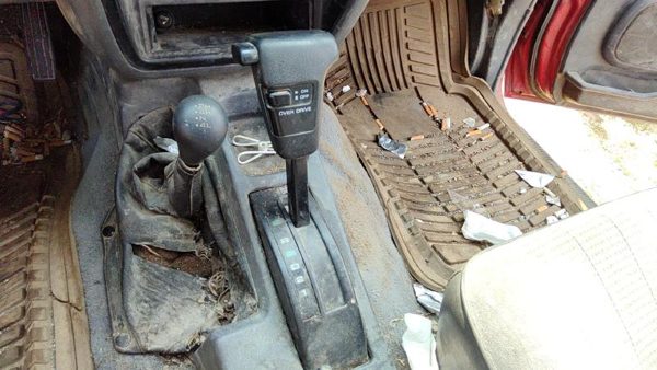 1995 Nissan Pathfinder Floor Shifter Lever Assembly Shift Automatic Transmission — photo 1