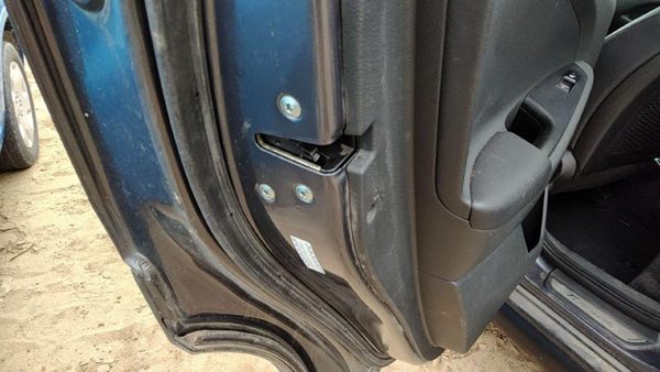 2016-2021 Hyundai Tucson Driver Left Rear Door Latch With Rods/Cables Oem Back — photo 2
