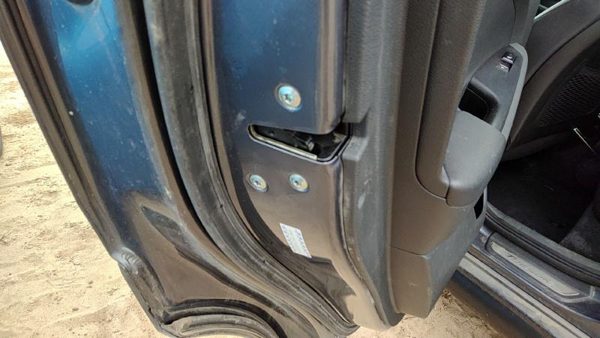 2016-2021 Hyundai Tucson Driver Left Rear Door Latch With Rods/Cables Oem Back — photo 3