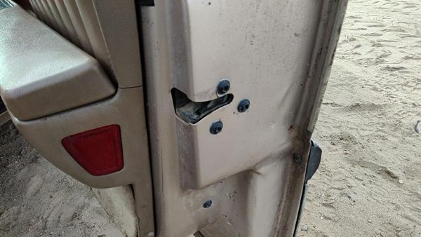 91-96 Buick Park Ave Passenger Right Front Door Latch With Rods/Cables Oem — photo 3
