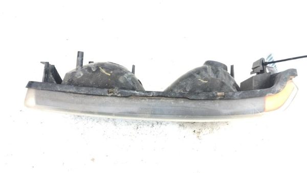 03-07 Silverado 1500 Passenger Right Front Turn Signal Light Lamp Fender Mounted — photo 2