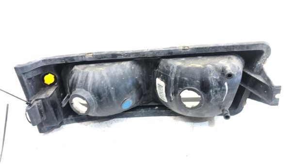03-07 Silverado 1500 Passenger Right Front Turn Signal Light Lamp Fender Mounted — photo 3