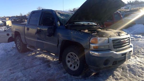 2006 GMC Sierra — vehicle photo 7