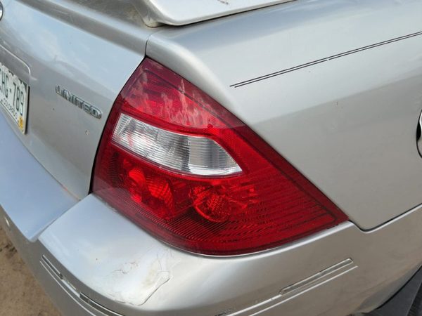2005-2007 Ford Fivehundred Passenger Right Tail Light Brake Lamp Oem Rear — photo 1