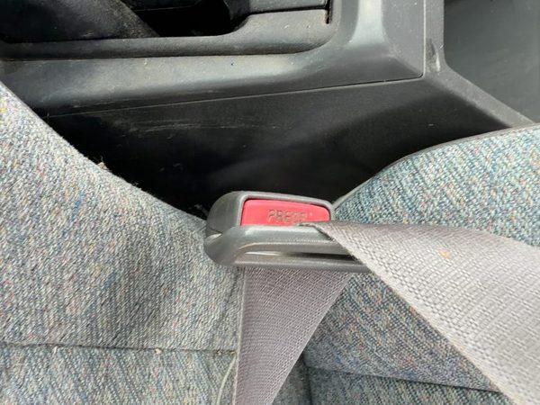 1998-2002 Isuzu Rodeo Driver Left Front Seat Belt Buckle Receiver Oem 8971584836 — photo 2